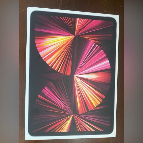 256GB iPad Pro 11-inch (3rd Generation) Wi-Fi - Picture 4 of 16